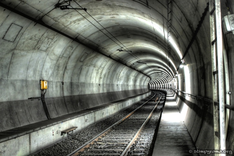 Tunnel-01.jpg