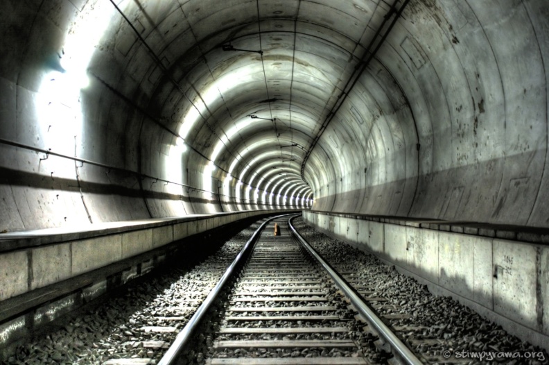 Tunnel-03.jpg