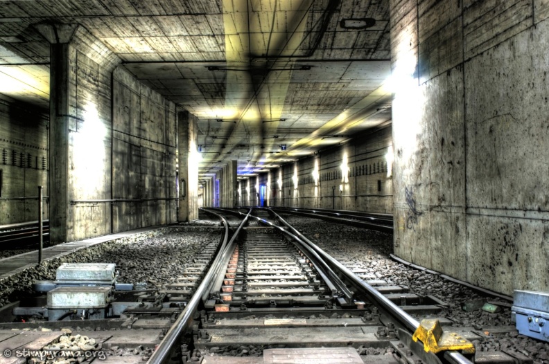 Tunnel-06.jpg