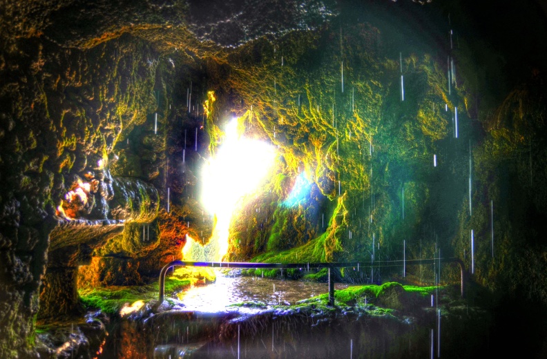 villecroze-grottes-12.jpg