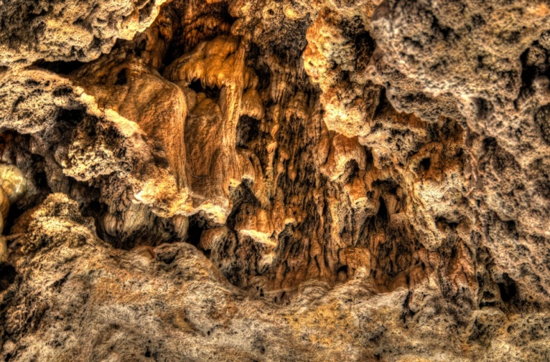 villecroze-grottes-19.jpg