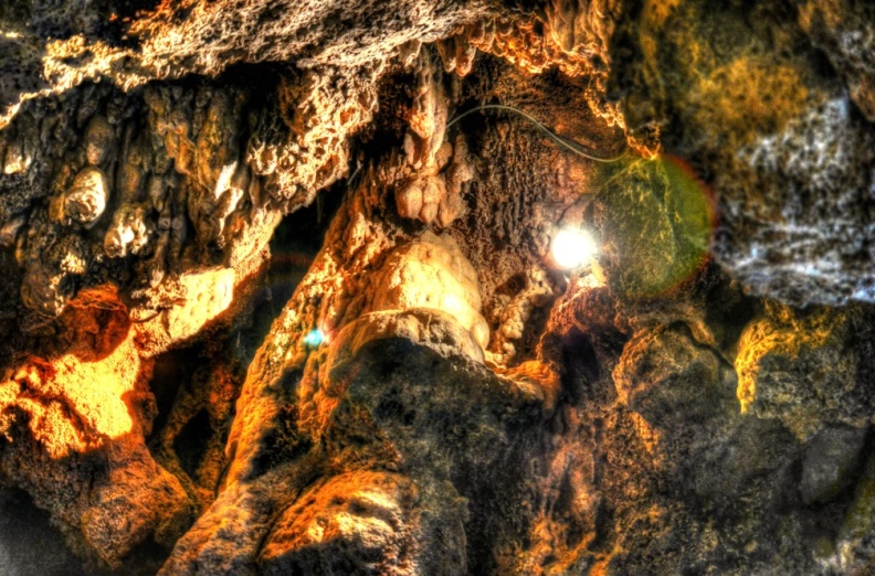 villecroze-grottes-5.jpg