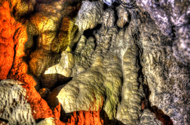 villecroze-grottes-9.jpg